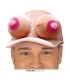 Gorra con pechos
